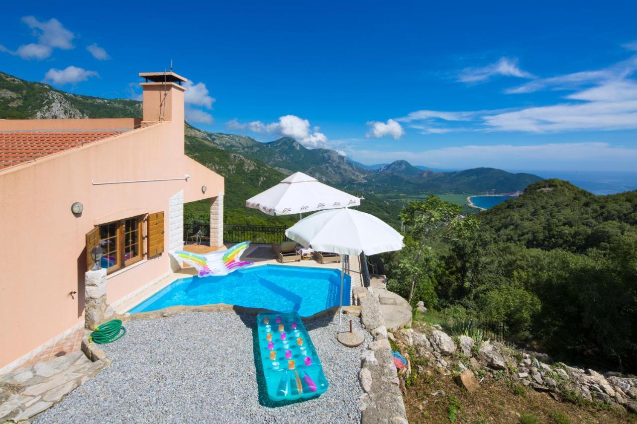 Villa Robinson Petrovac المظهر الخارجي الصورة